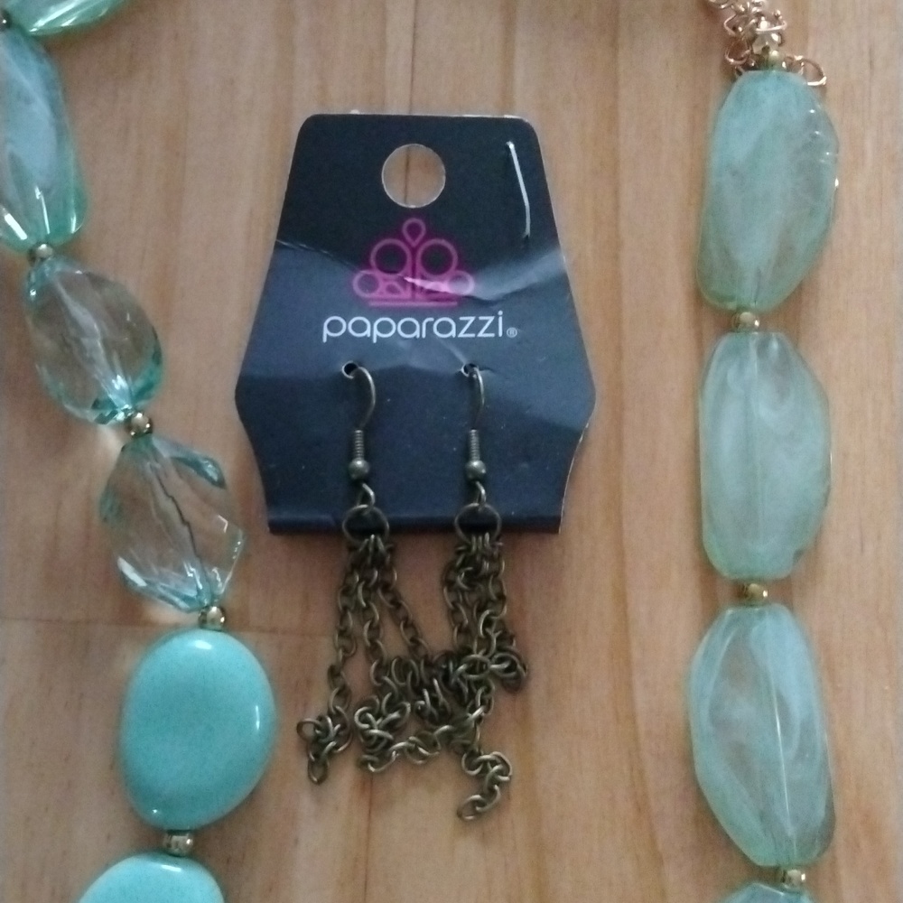 Jewelry - Picture 3 of 3